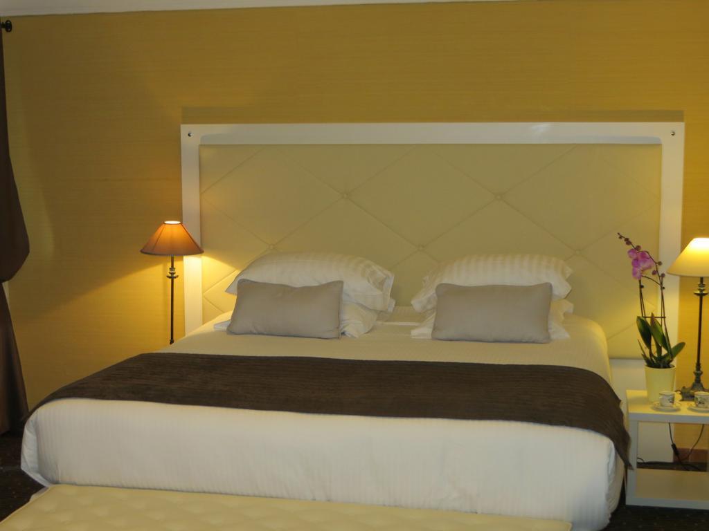 Casa Di Lucia Mi-Hotel Mazzola Room photo